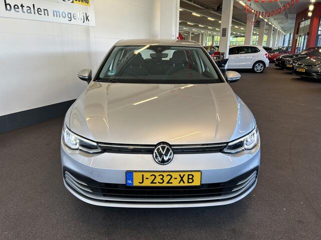 Volkswagen GOLF 1.0 TSI Life | Adaptieve cruise control | Climate control | Nederlands geleverd | Apple carplay | Parkeersensoren v+a | Digital dashboard | Navigatie