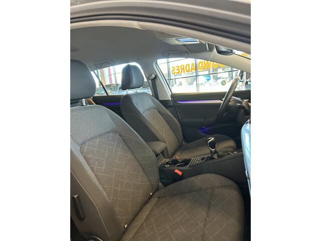 Volkswagen GOLF 1.0 TSI Life | Adaptieve cruise control | Climate control | Nederlands geleverd | Apple carplay | Parkeersensoren v+a | Digital dashboard | Navigatie