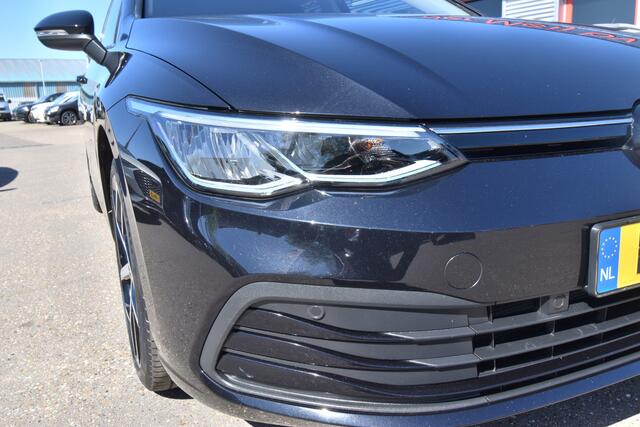 Volkswagen GOLF 1.0 TSI Golf , TREKHAAK , LMV 18 , PDC V+A , CLIMATR , NAVI VIA APP , CR CONTR , LED KOPL ,