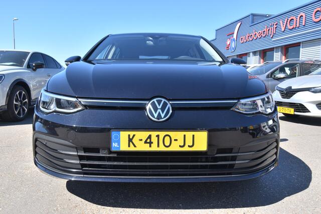 Volkswagen GOLF 1.0 TSI Golf , TREKHAAK , LMV 18 , PDC V+A , CLIMATR , NAVI VIA APP , CR CONTR , LED KOPL ,