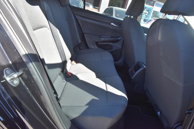 Volkswagen GOLF 1.0 TSI Golf , TREKHAAK , LMV 18 , PDC V+A , CLIMATR , NAVI VIA APP , CR CONTR , LED KOPL ,