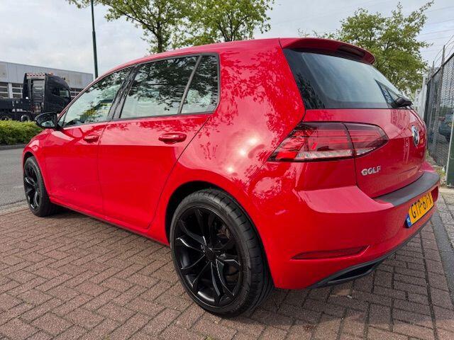 Volkswagen GOLF 1.0 TSI 5deurs Sport Trendline Airco,Navigatie,Two Tone Nette Auto