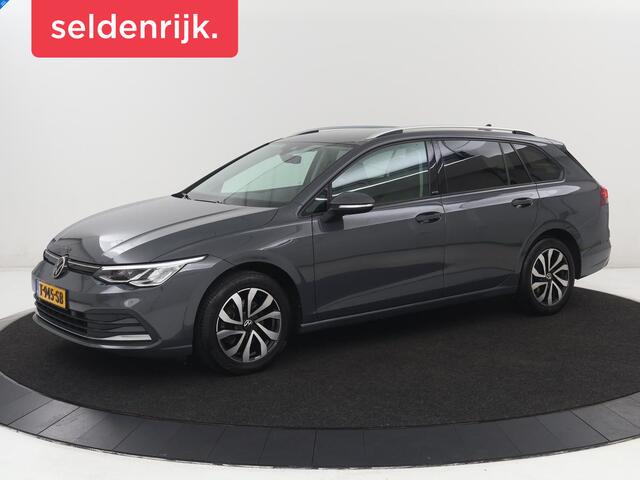 Volkswagen GOLF 1.5 TSI Active Life | Trekhaak | Stoelverwarming | Carplay | Sfeerverlichting | Navigatie | Adaptive cruise | Parkeerhulp | Stuurverwarming | Bluetooth | Climate control