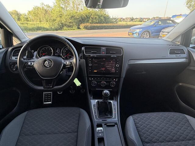 Volkswagen GOLF 1.0 TSI Trendline NAVI | KLIMA | CAMERA | BOVAG !!