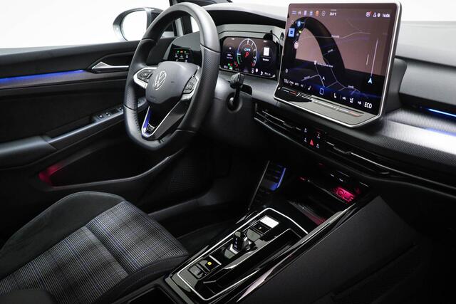 Volkswagen GOLF 1.5 eHybrid GTE | BLACK STYLE / MULTIMEDIA PLUS- PACK | HEAD UP | STUURVERWARMING | DRAADLOZE LADER | CAMERA