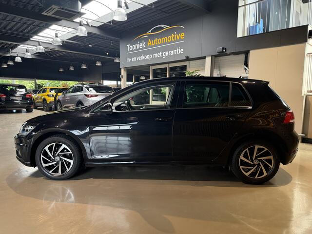 Volkswagen GOLF 1.0 TSI Trendline Groots scherm navigatie