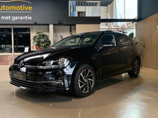 Volkswagen GOLF 1.0 TSI Trendline Groots scherm navigatie