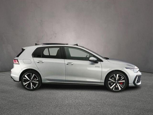 Volkswagen GOLF GTE 1.5 TSI eHybrid 272pk DSG Automaat Trekhaak, 360 camera, Lederen bekleding, Panoramadak, Adaptive cruise control, LED matrix koplampen