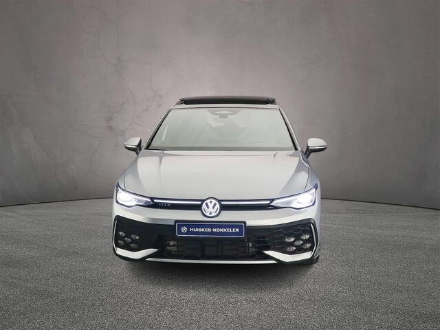 Volkswagen GOLF GTE 1.5 TSI eHybrid 272pk DSG Automaat Trekhaak, 360 camera, Lederen bekleding, Panoramadak, Adaptive cruise control, LED matrix koplampen