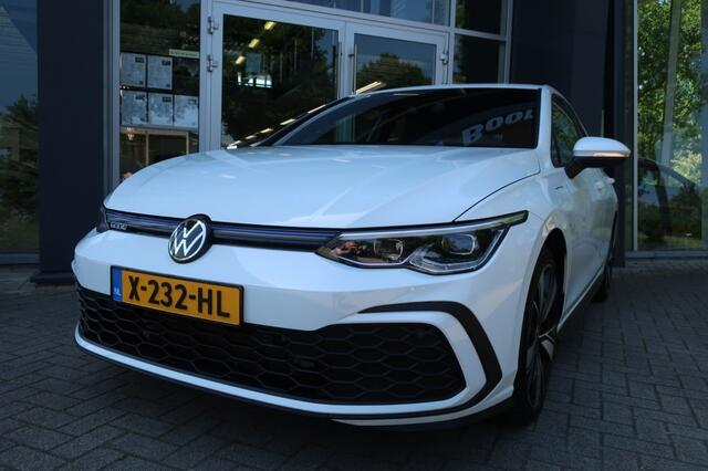 Volkswagen GOLF 1.4 EHYBRID GTE, All Season Banden, Apple Carplay/ Android Auto, Clima, etc.