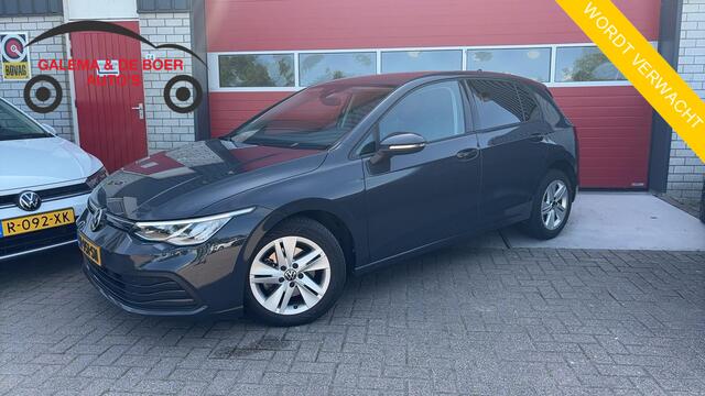 Volkswagen GOLF 1.0 eTSI Life AUTOMAAT / TREKHAAK / SFEER / CARPLAY / NAVI / CLIMA / PDC / ACC / DAB+ / NL-AUTO
