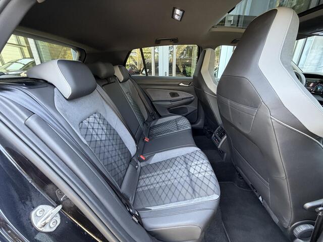 Volkswagen GOLF 1.5 TSI 150PK Highline Business R-Line |Pano|H/K|ACC|HUD|19"|Trekhaak