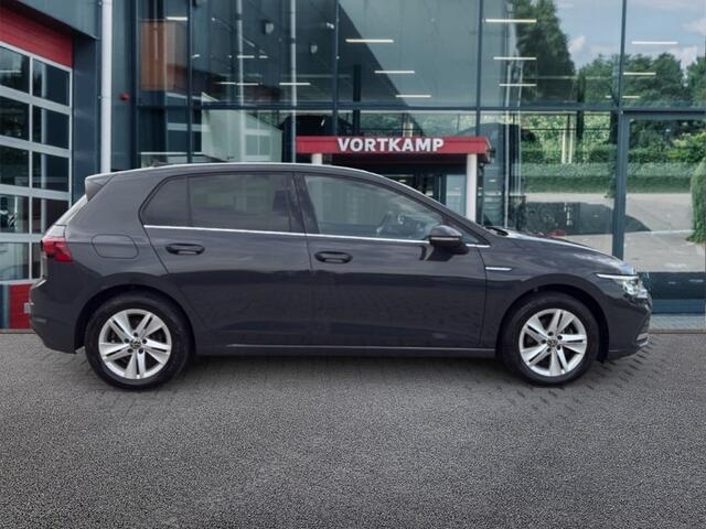 Volkswagen GOLF 1.5 eTSI DSG STYLE TREKHAAK/ACC/LED/MEM/STOEL+STUURVERW/CARPLAY