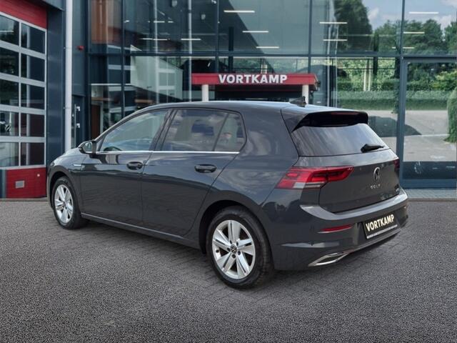 Volkswagen GOLF 1.5 eTSI DSG STYLE TREKHAAK/ACC/LED/MEM/STOEL+STUURVERW/CARPLAY