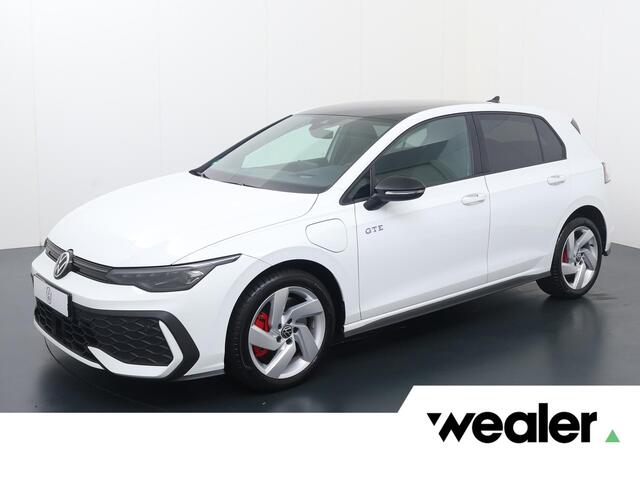 Volkswagen GOLF 1.5 eHybrid GTE | 272 PK | Adaptive Cruise Control | Achteruitrijcamera | Head-up Display | Matrix LED | Stoelverwarming |