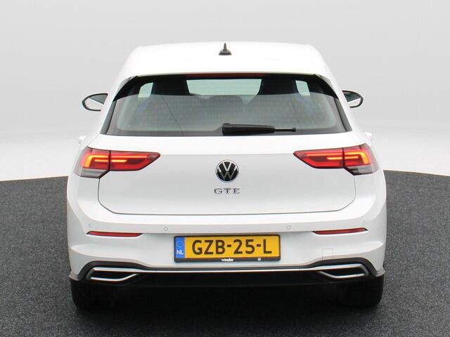 Volkswagen GOLF 1.4 eHybrid GTE 245 Pk | Stoelverwarming | Adaptive Cruise | Full LED | Navigatie | Carplay | 18 inch | 54.560 Km !!