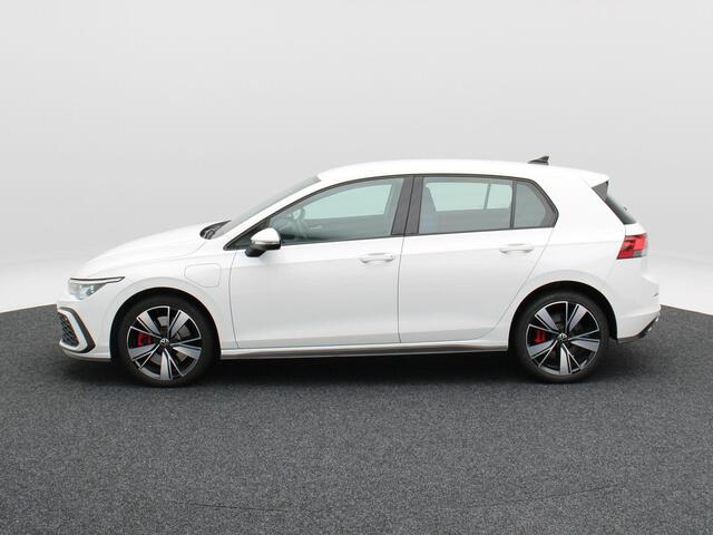 Volkswagen GOLF 1.4 eHybrid GTE 245 Pk | Stoelverwarming | Adaptive Cruise | Full LED | Navigatie | Carplay | 18 inch | 54.560 Km !!