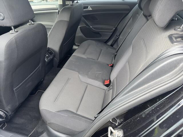 Volkswagen GOLF 2.0 TDI Highline Business R DSG