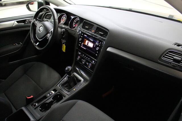 Volkswagen GOLF Variant 1.0 TSI Trendline Navigatie | Climate Control | Parkeersensoren voor en achter