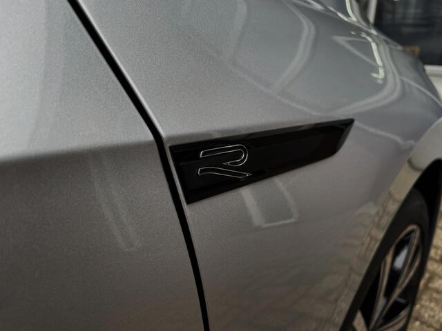 Volkswagen GOLF 1.5 TSI R-Line