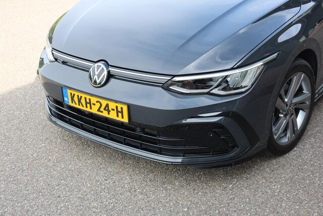 Volkswagen GOLF 1.5 eTSI R-Line, Mild Hybrid, Compleet, 17 inch, Cruise, Clima, Digitaal dash, Parkeersensoren, Led, Prachtige uitvoering, Apple en Android we connect