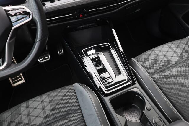 Volkswagen GOLF 1.5 eTSI R-Line, Mild Hybrid, Compleet, 17 inch, Cruise, Clima, Digitaal dash, Parkeersensoren, Led, Prachtige uitvoering, Apple en Android we connect