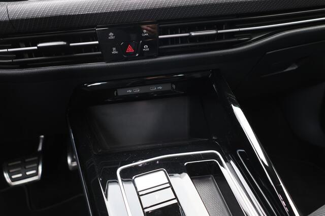Volkswagen GOLF 1.5 eTSI R-Line, Mild Hybrid, Compleet, 17 inch, Cruise, Clima, Digitaal dash, Parkeersensoren, Led, Prachtige uitvoering, Apple en Android we connect