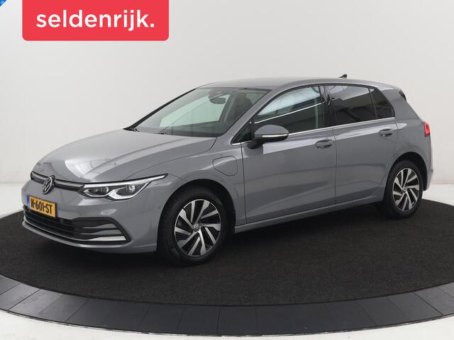 Volkswagen GOLF 1.4 eHybrid Style | SOH 88,8% | Head-Up | Stoelverwarming | Trekhaak | Sfeerverlichting | Massage | Camera | Keyless | Matrix LED | Carplay | Adaptive cruise | Memory | Climate control | PHEV | Plug In