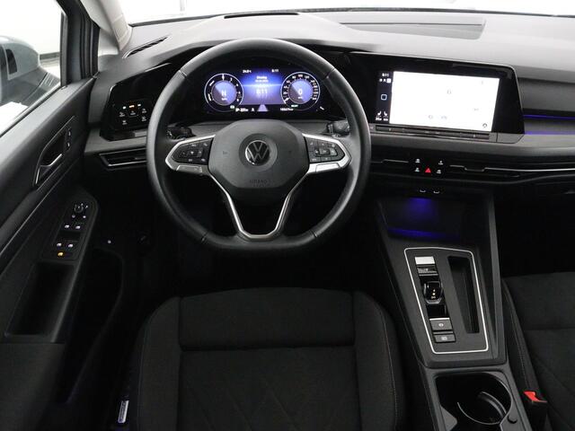 Volkswagen GOLF 1.4 eHybrid Style | SOH 88,8% | Head-Up | Stoelverwarming | Trekhaak | Sfeerverlichting | Massage | Camera | Keyless | Matrix LED | Carplay | Adaptive cruise | Memory | Climate control | PHEV | Plug In