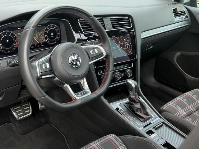 Volkswagen GOLF 2.0 TSI GTI Performance VIRTUAL PANO BLINDSP LANE