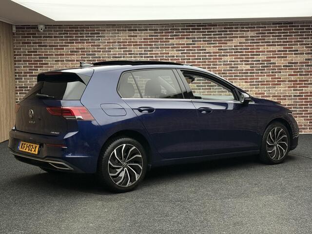 Volkswagen GOLF 1.4 eHybrid Style Panoramadak Virtual Massage Camera