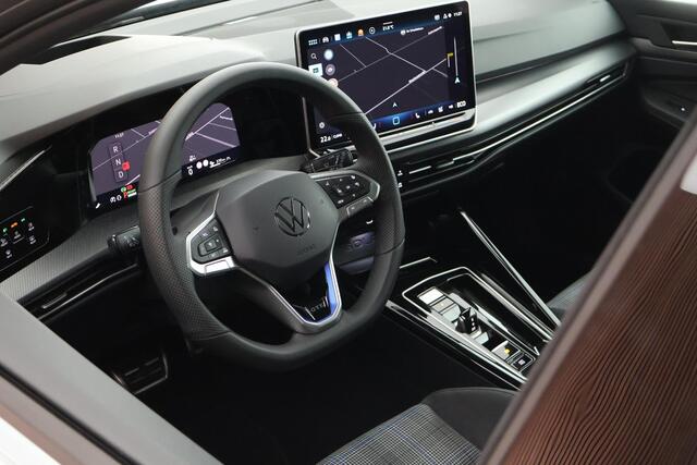 Volkswagen GOLF 1.5 272pk eHybrid GTE Panoramadak Trekhaak 360Camera IQ.Light Keyless Virtual Cockpit Navigatie