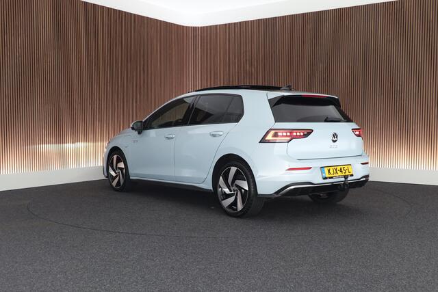 Volkswagen GOLF 1.5 272pk eHybrid GTE Panoramadak Trekhaak 360Camera IQ.Light Keyless Virtual Cockpit Navigatie