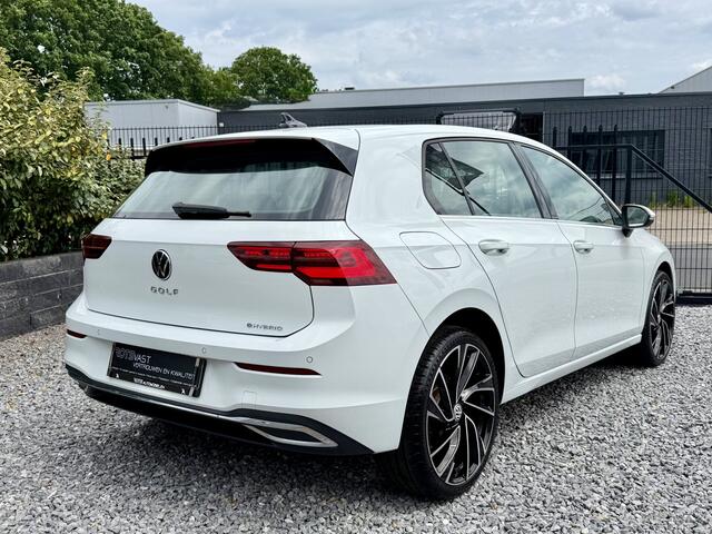 Volkswagen GOLF 1.4 eHybrid Style Navi|IQLight|Memoryinter|Stuuverw 204PK