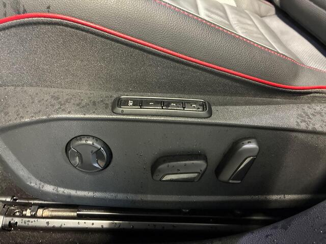 Volkswagen GOLF 2.0 TSI 245pk DSG GTI · Panoramadak · Camera · Harman Kardon Sound · Matrix LED · Leder Vienna · Alarmklasse 3 · Elek. Bestuurdersstoel + Geheugen ·