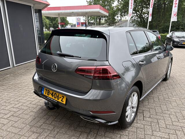 Volkswagen GOLF 1.5 TSI Highline Business R