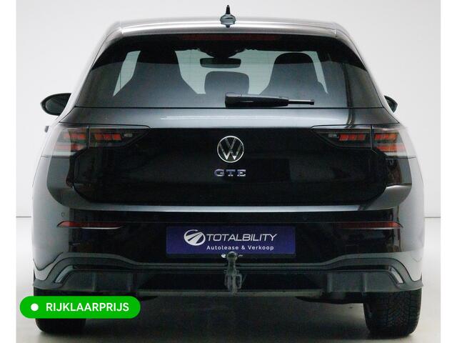 Volkswagen GOLF 1.5 eHybrid GTE Black 272 PK automaat | IQ Led | Elec. trekhaak | Headup | Stoel- & stuurverw. | PDC V + A, Camera, App. connect, Navigatie, 131 KM actieradius (WLTP)