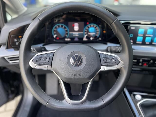 Volkswagen GOLF 1.5 TSI Style