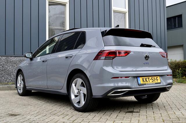 Volkswagen GOLF 1.4 eHybrid GTE Rijklaarprijs-Garantie Panoramadak Camera Led Apple carplay SOH 89.6%