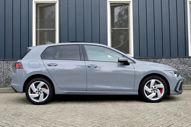 Volkswagen GOLF 1.4 eHybrid GTE Rijklaarprijs-Garantie Panoramadak Camera Led Apple carplay SOH 89.6%
