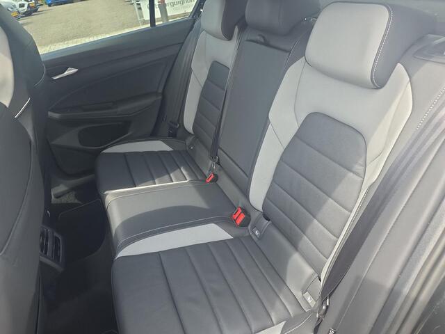 Volkswagen GOLF 1.5 eHybrid GTE | Trekhaak | Pano Dak | Leder | HUD | PHEV | 272Pk |