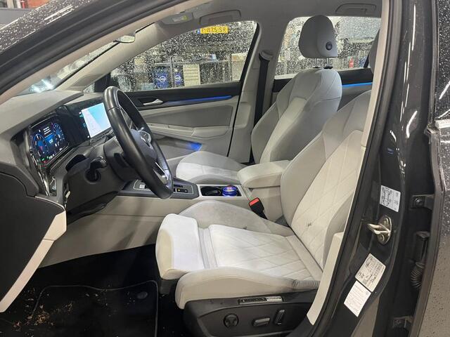 Volkswagen GOLF 1.4 eHybrid Style / Memory Seat / Travel Assist / Parkeersensoren V+A / LED / App-Connect