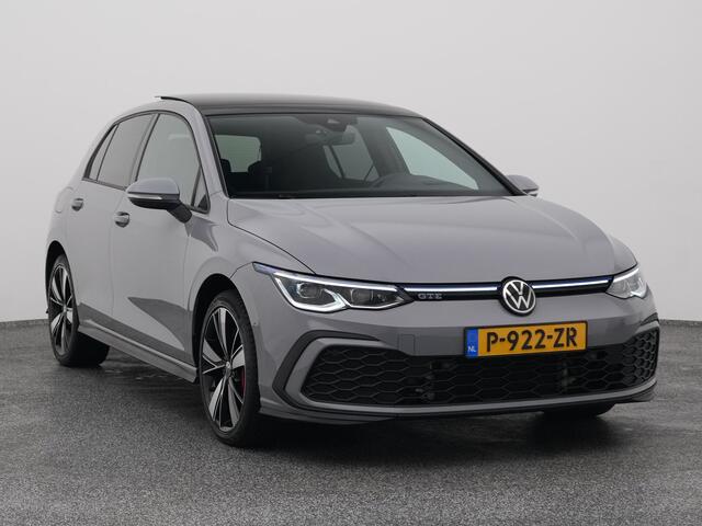Volkswagen GOLF 1.4 eHybrid GTE | PANO | CAMERA | ADAPTIVE | HUD | STOEL- EN STUURVERW.