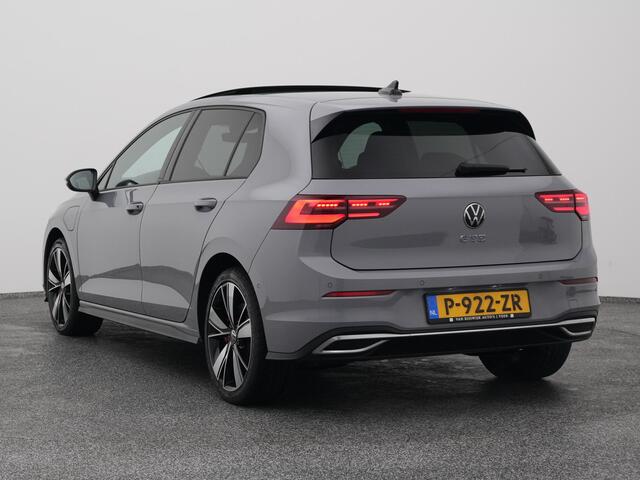 Volkswagen GOLF 1.4 eHybrid GTE | PANO | CAMERA | ADAPTIVE | HUD | STOEL- EN STUURVERW.