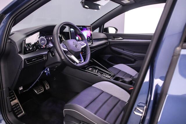 Volkswagen GOLF GTE 1.5 TSI eHybrid 272pk DSG Automaat Trekhaak, Panoramadak, Black Style, Adaptive cruise control, Lederen bekleding, LED matrix koplampen