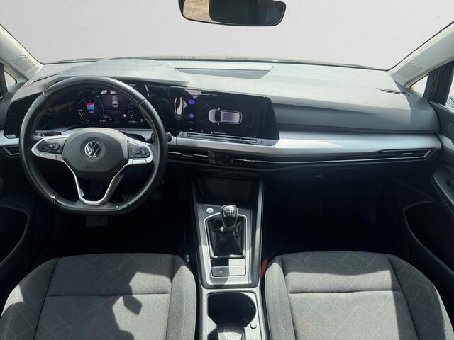 Volkswagen GOLF Variant 1.0 TSI Life+ Dealer Onderhouden, Carplay, Android Auto, Lane assist, Sfeerverlichting