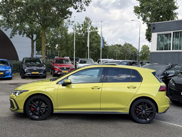 Volkswagen GOLF 1.4 eHybrid GTE 32.000 KM! | PANO | HEAD-UP DISPLAY | KEYLESS | IQ LED MATRIX | WINTERPAKKET | CAMERA | ADAPTIEVE CRUISE CONTROL | DODEHOEKDETECTIE | ALL SEASONS | FULL OPTIONS | RIJKLAAR + 12 MND BOVAG GARANTIE