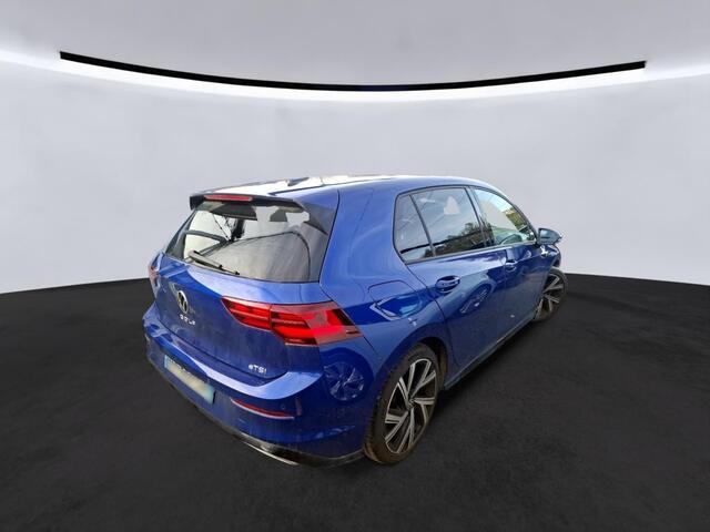 Volkswagen GOLF 1.5 eTSI R-Line Business - Pano - Keyless - Stoel/Stuurverw. - IQ Light