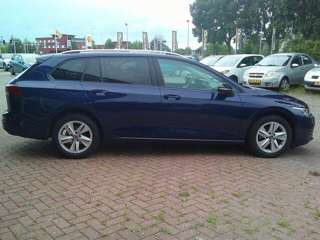 Volkswagen GOLF Variant 1.0 TSI Life Business Staat in Hardenberg