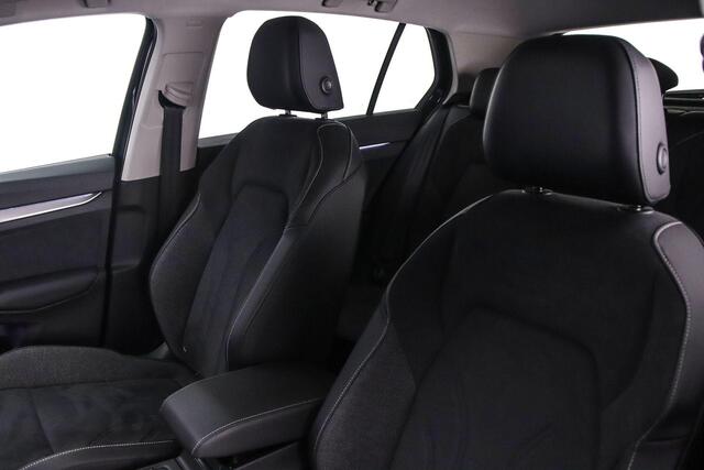 Volkswagen GOLF Style Edition 1.5 TSI eHybrid 204pk DSG Automaat Adaptive cruise control, 360 camera, LED matrix koplampen, Achteruitrijcamera, Stuurwiel verwarmd